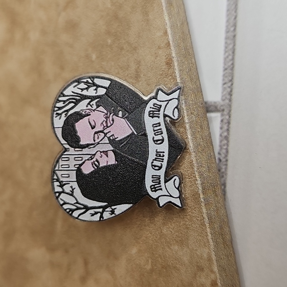 Heart-Shaped Pin with Wensday Theme Illustration - Picture 1 of 2